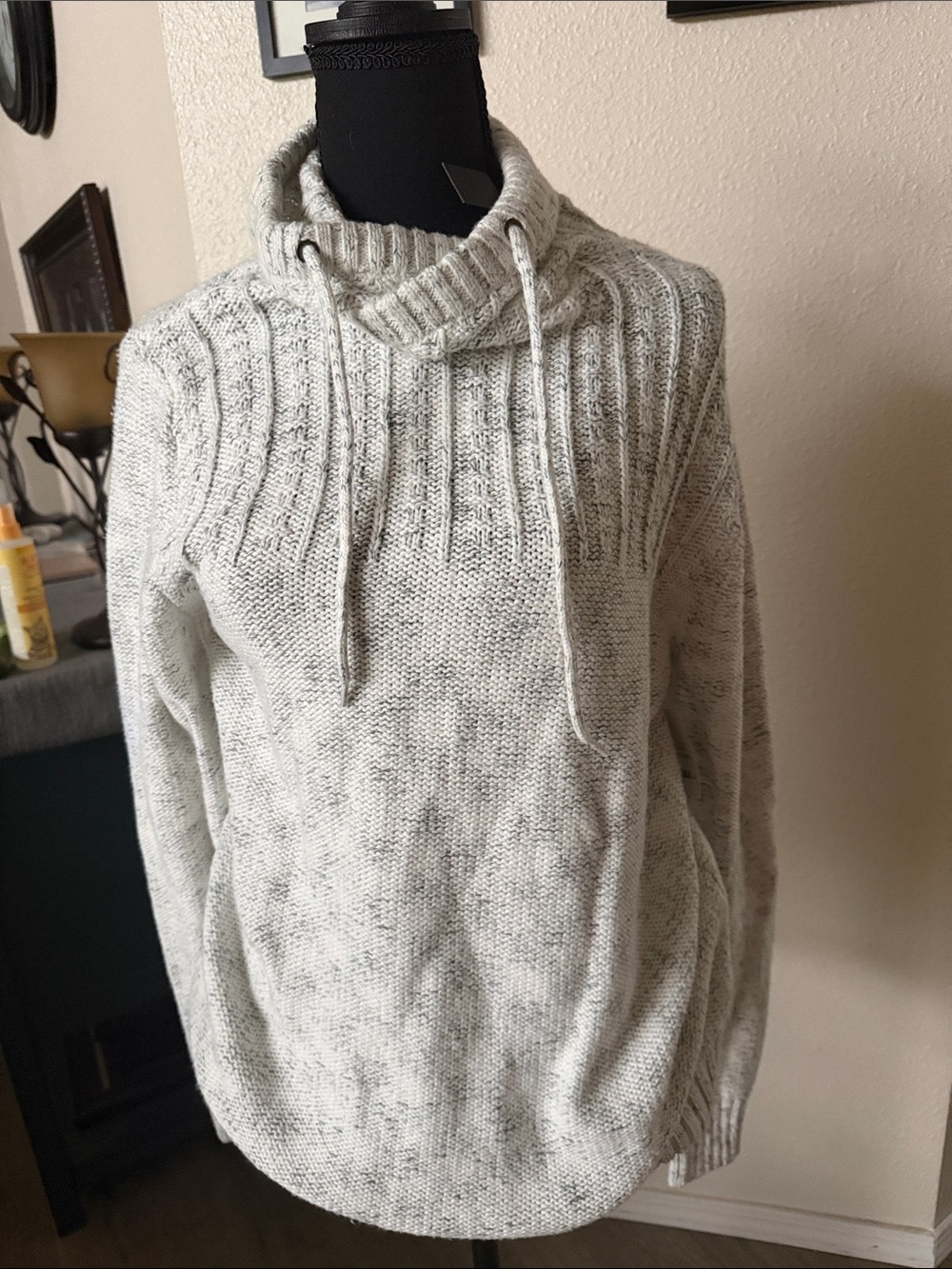 Cozy Marled Light Gray Cowl Neck Sweater with Drawstring